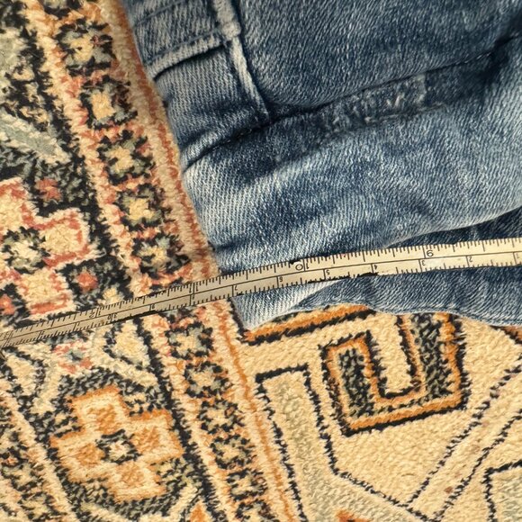 Good American Jeans - Picture 3 of 7